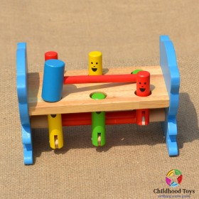 Jucarie lemn Pisica cu ciocanel si figurine colorate