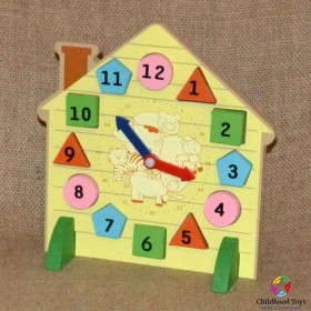 Ceas cu forme geometrice din lemn