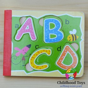 Puzzle din lemn cu literele alfabetului