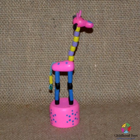Girafa lemn roz cu buton