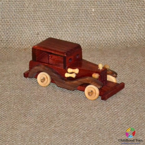 Masina din lemn de epoca M4