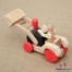 Tractor din lemn cu cupa