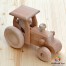 Tractor din lemn natur